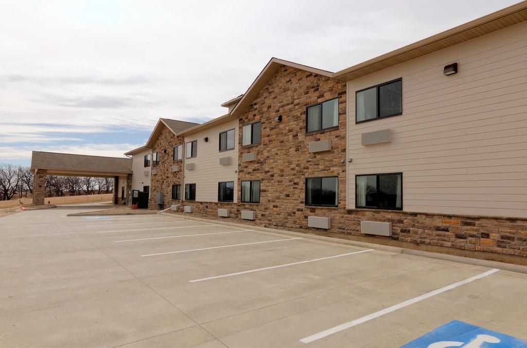 Cobblestone Inn & Suites - Denison | Oak Ridge Екстер'єр фото