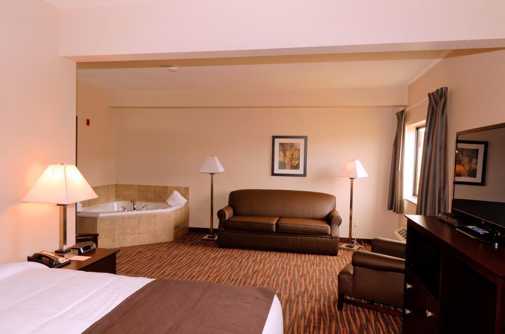 Cobblestone Inn & Suites - Denison | Oak Ridge Екстер'єр фото