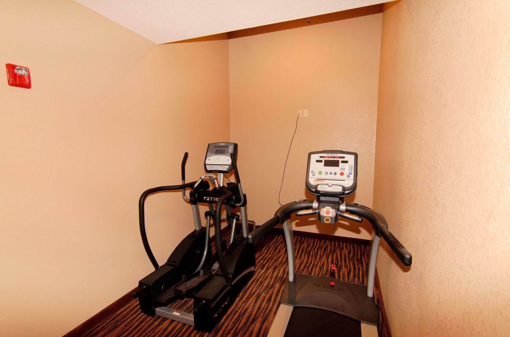 Cobblestone Inn & Suites - Denison | Oak Ridge Екстер'єр фото